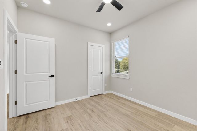 1105 East Main Street, Brenham, TX 77833