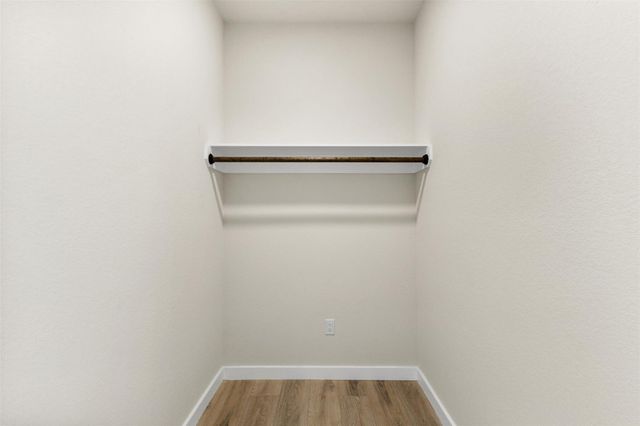 1105 East Main Street, Brenham, TX 77833