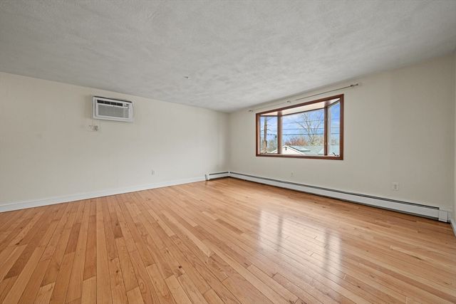 23 Buttaro Rd, Woburn, MA 01801