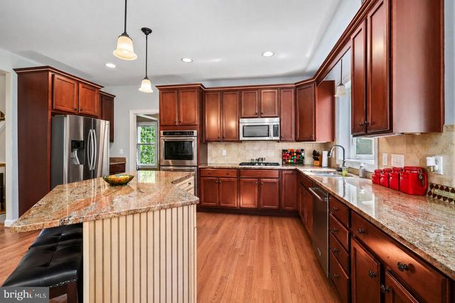 1 ROLLING BROOKE CT, Stafford, VA 22554