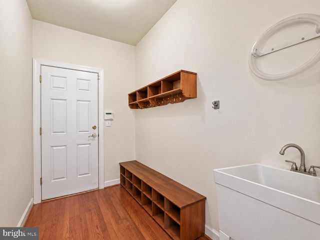 1 ROLLING BROOKE CT, Stafford, VA 22554