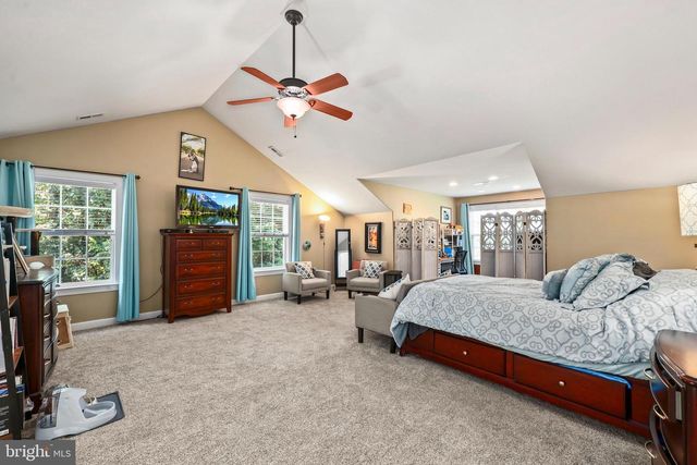 1 ROLLING BROOKE CT, Stafford, VA 22554