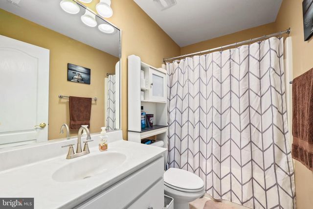1 ROLLING BROOKE CT, Stafford, VA 22554