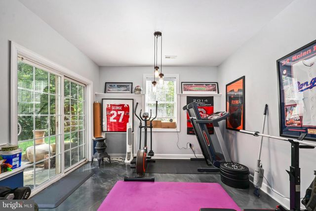 1 ROLLING BROOKE CT, Stafford, VA 22554