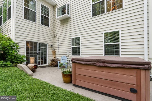 1 ROLLING BROOKE CT, Stafford, VA 22554