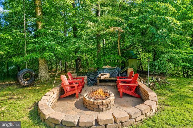 1 ROLLING BROOKE CT, Stafford, VA 22554