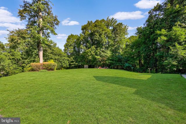 1 ROLLING BROOKE CT, Stafford, VA 22554