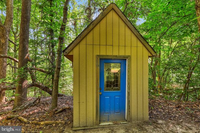 1 ROLLING BROOKE CT, Stafford, VA 22554