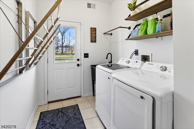 111 Red Oak Way, Montgomery Twp., NJ 08502