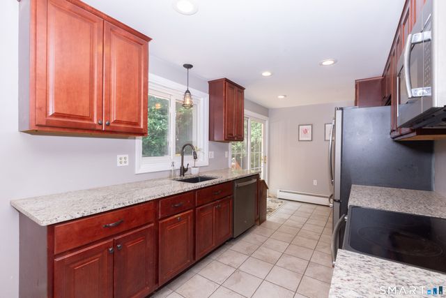 33 School Road, Bolton, CT 06043