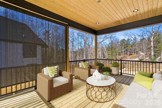 5 Trevs Way, Fletcher, NC 28732