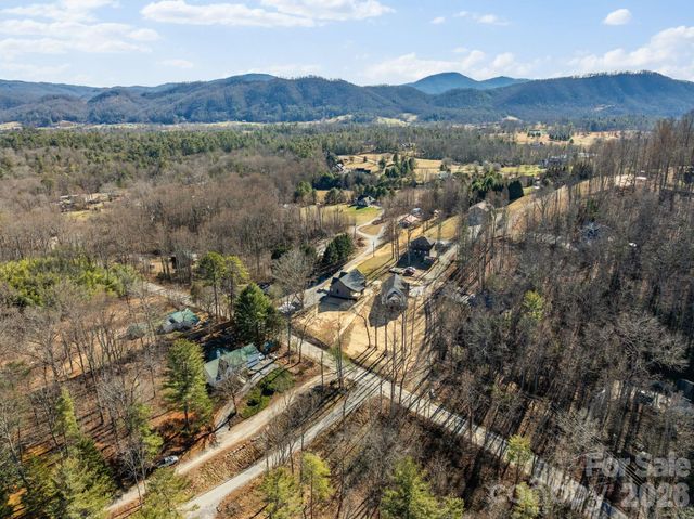 5 Trevs Way, Fletcher, NC 28732