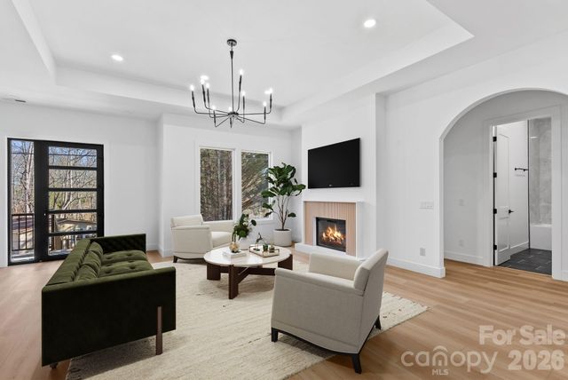 5 Trevs Way, Fletcher, NC 28732