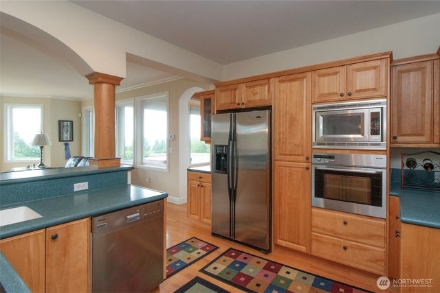 982 Weston Parkway, Sequim, WA 98382
