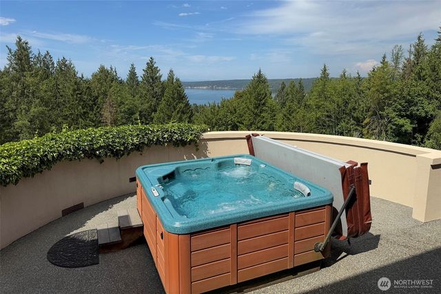 982 Weston Parkway, Sequim, WA 98382