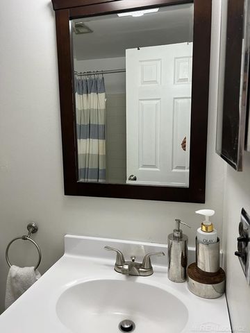 12064 Ina unite 122 Drive, Sterling Heights, MI 48312