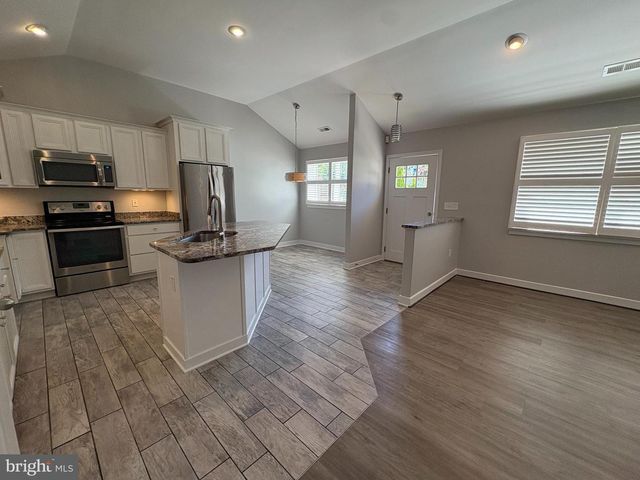 7638 4TH ST, Pasadena, MD 21122