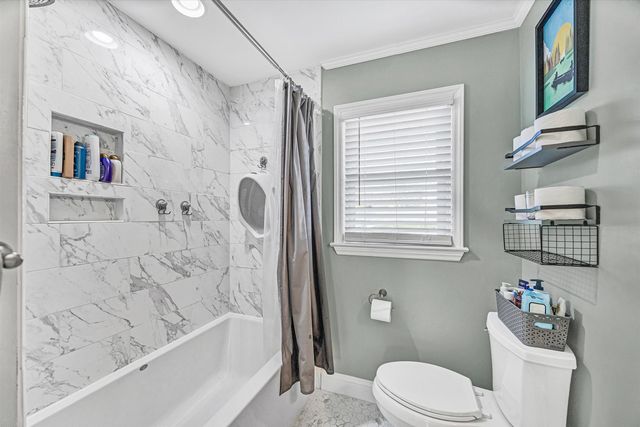 330 OAKLAND DR, Collinsville, VA 24078