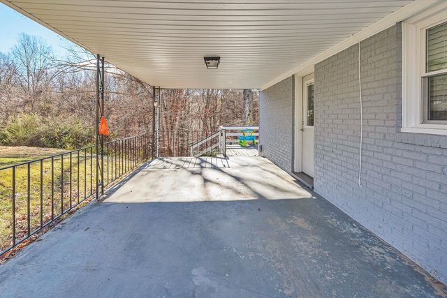 330 OAKLAND DR, Collinsville, VA 24078