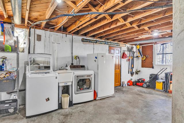 330 OAKLAND DR, Collinsville, VA 24078