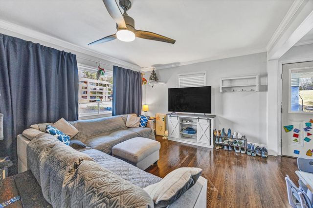 330 OAKLAND DR, Collinsville, VA 24078