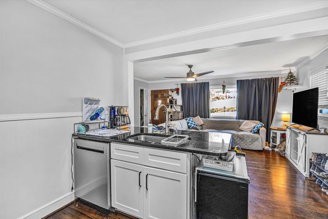 330 OAKLAND DR, Collinsville, VA 24078