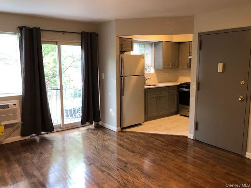 140-42 31 drive, Flushing, NY 11354 — photo 4