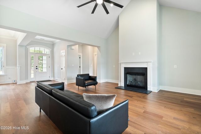 378 Autumn Pheasant Loop NW, Calabash, NC 28467