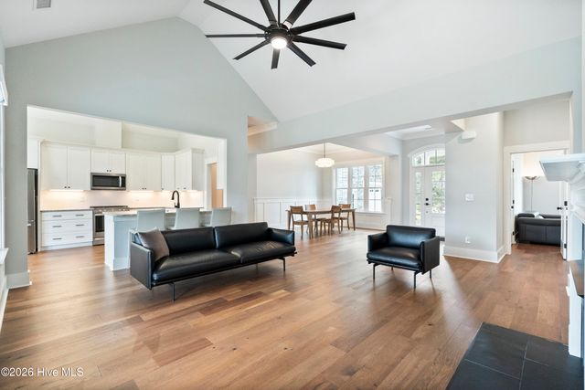 378 Autumn Pheasant Loop NW, Calabash, NC 28467