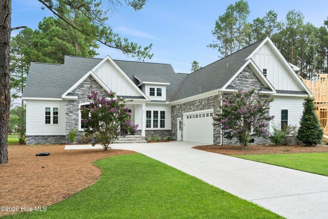 378 Autumn Pheasant Loop NW, Calabash, NC 28467
