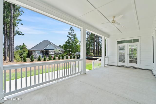 378 Autumn Pheasant Loop NW, Calabash, NC 28467