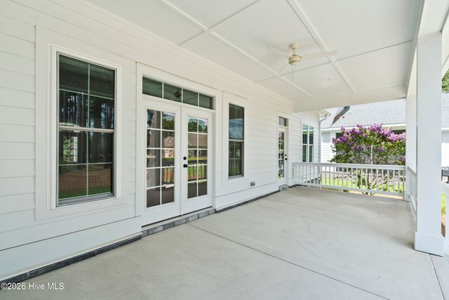 378 Autumn Pheasant Loop NW, Calabash, NC 28467