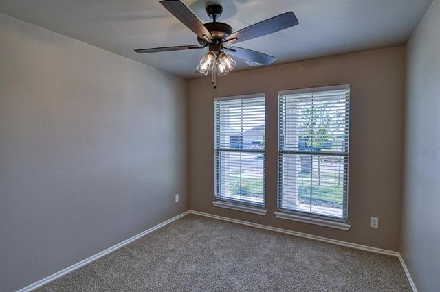 3225 Pagoda Pead Drive, Yukon, OK 73099