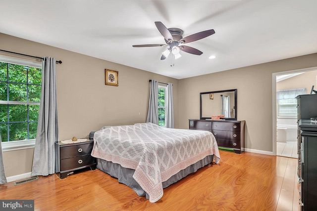 222 IVANHOE DR, Robbinsville, NJ 08691
