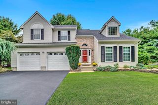 222 IVANHOE DR, Robbinsville, NJ 08691