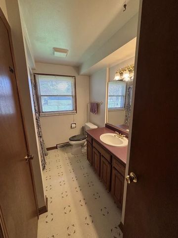 4302 E Parke Ridge LANE, Sheboygan, WI 53083