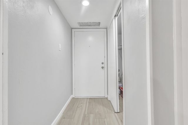 4837 Cedar Springs Road 321, Dallas, TX 75219