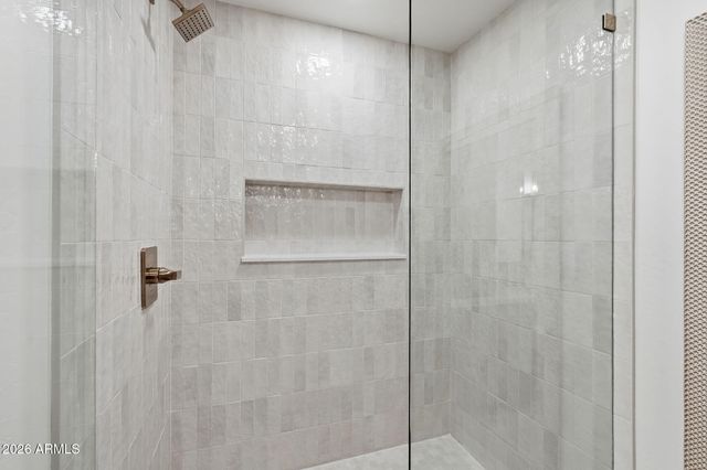 933 E CAVALIER Drive, Phoenix, AZ 85014