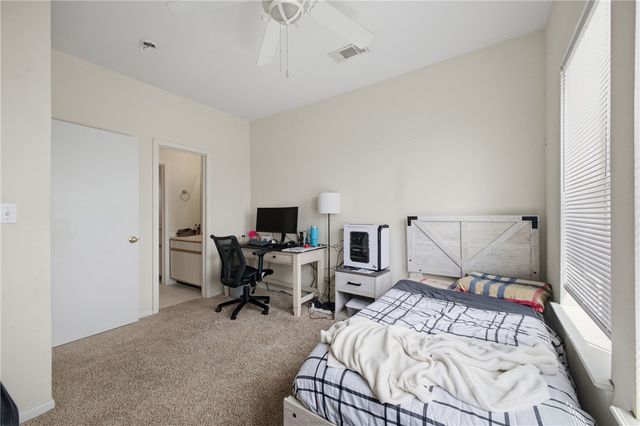 1215 Canyon Creek Circle, College Station, TX 77840