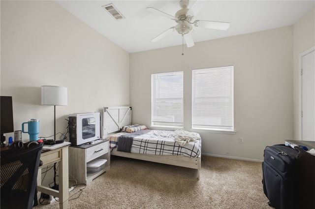 1215 Canyon Creek Circle, College Station, TX 77840