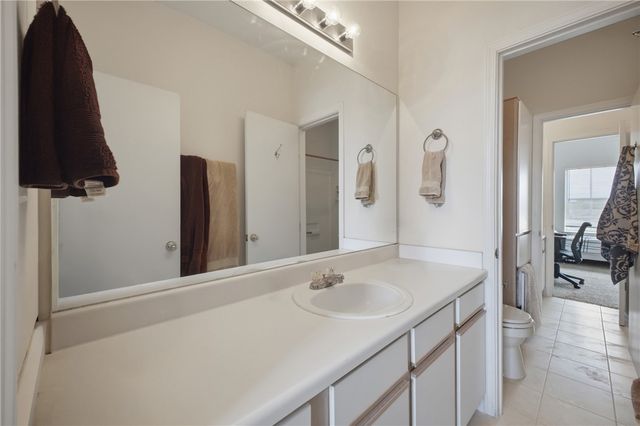 1215 Canyon Creek Circle, College Station, TX 77840