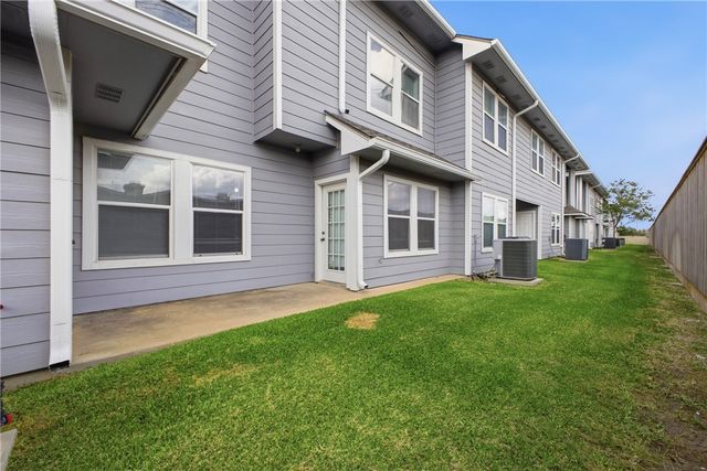 1215 Canyon Creek Circle, College Station, TX 77840