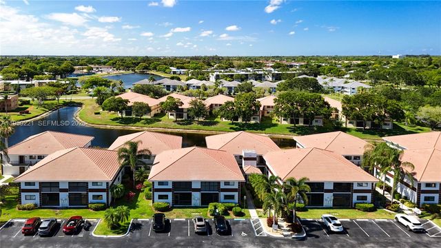 15451 Pembridge Dr 214, Delray Beach, FL 33484