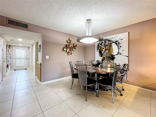 15451 Pembridge Dr 214, Delray Beach, FL 33484