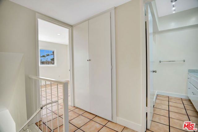 10065 De Soto Avenue 304, Chatsworth (los Angeles), CA 91311