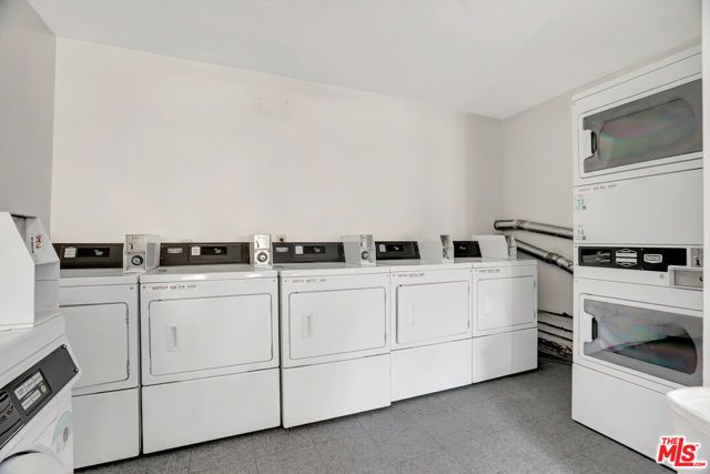 10065 De Soto Avenue 304, Chatsworth (los Angeles), CA 91311