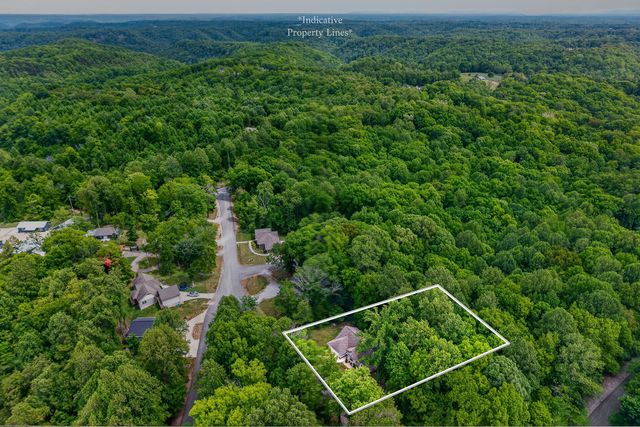 143 Swiper Dr, Smithville, TN 37166