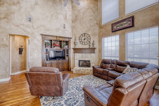 705 Crown Court, Keller, TX 76248