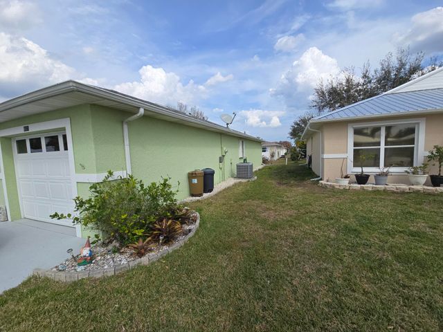 6621 Picante Circle, Fort Pierce, FL 34951