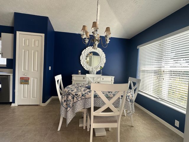 6621 Picante Circle, Fort Pierce, FL 34951